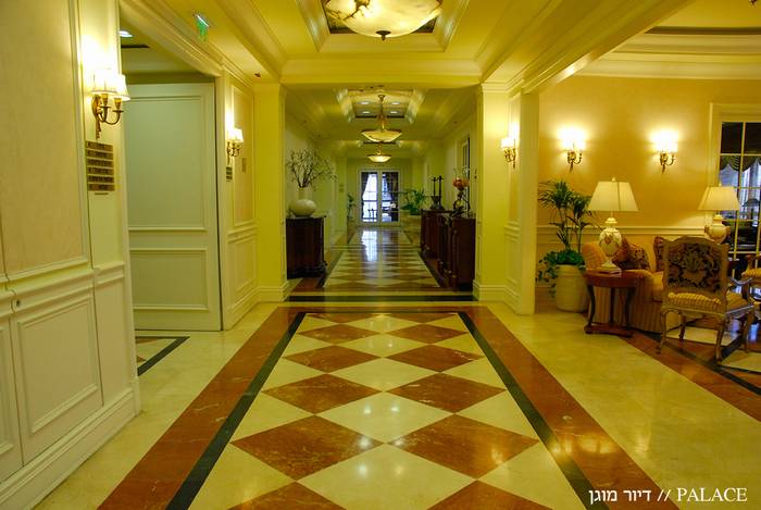 פאלאס-דיור-מוגן