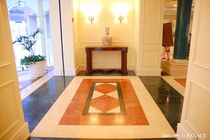 פאלאס-דיור-מוגן