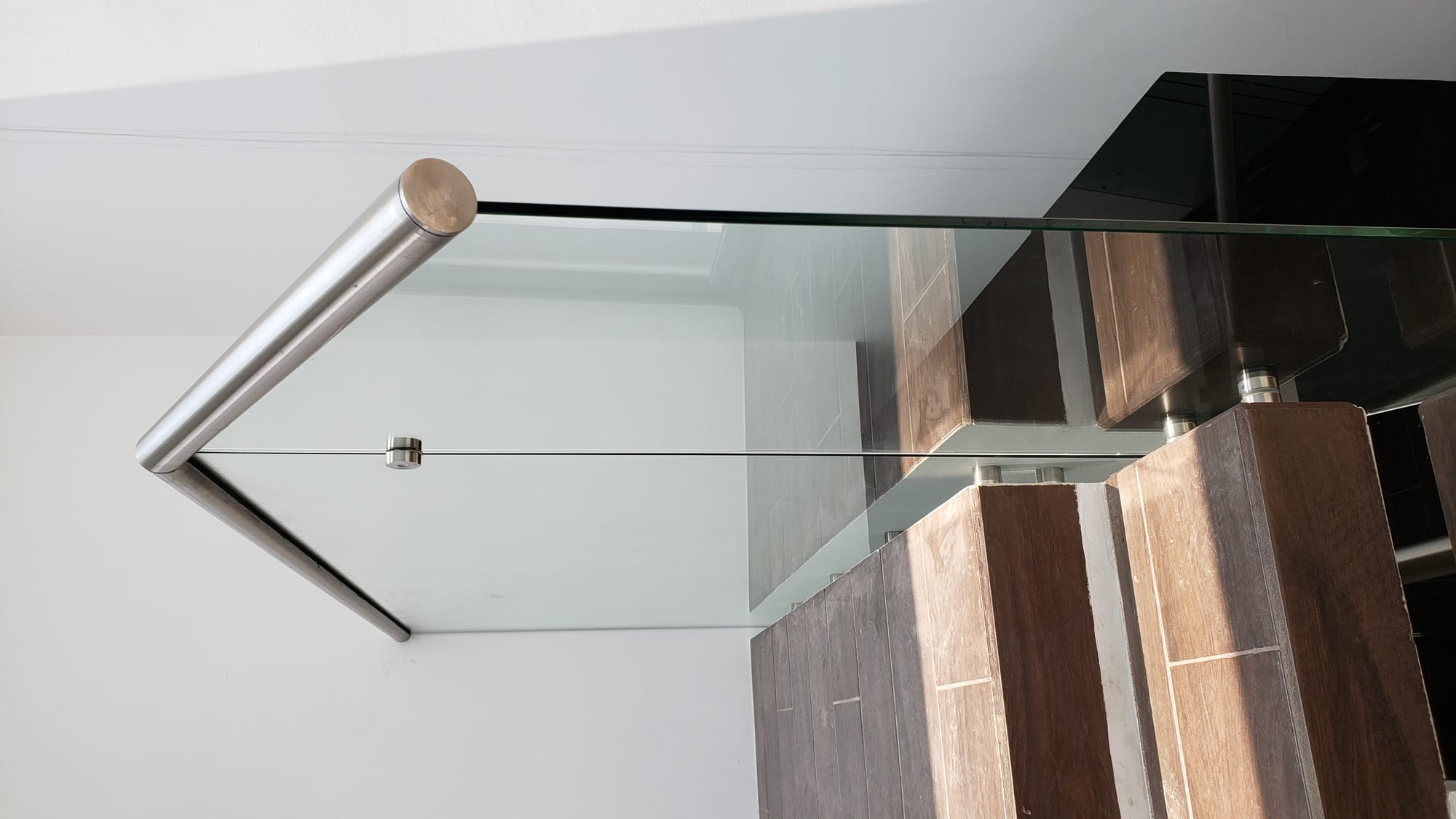 Pasamanos en vidrio templado