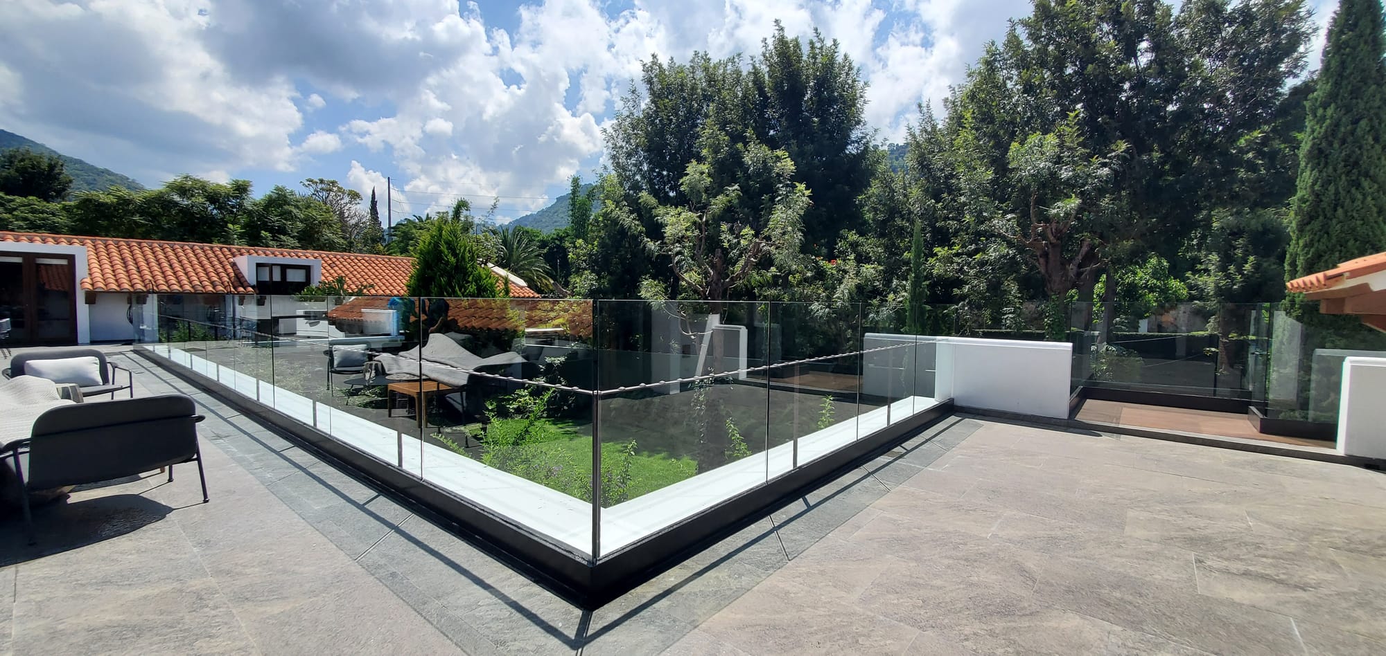 Pasamanos en vidrio templado