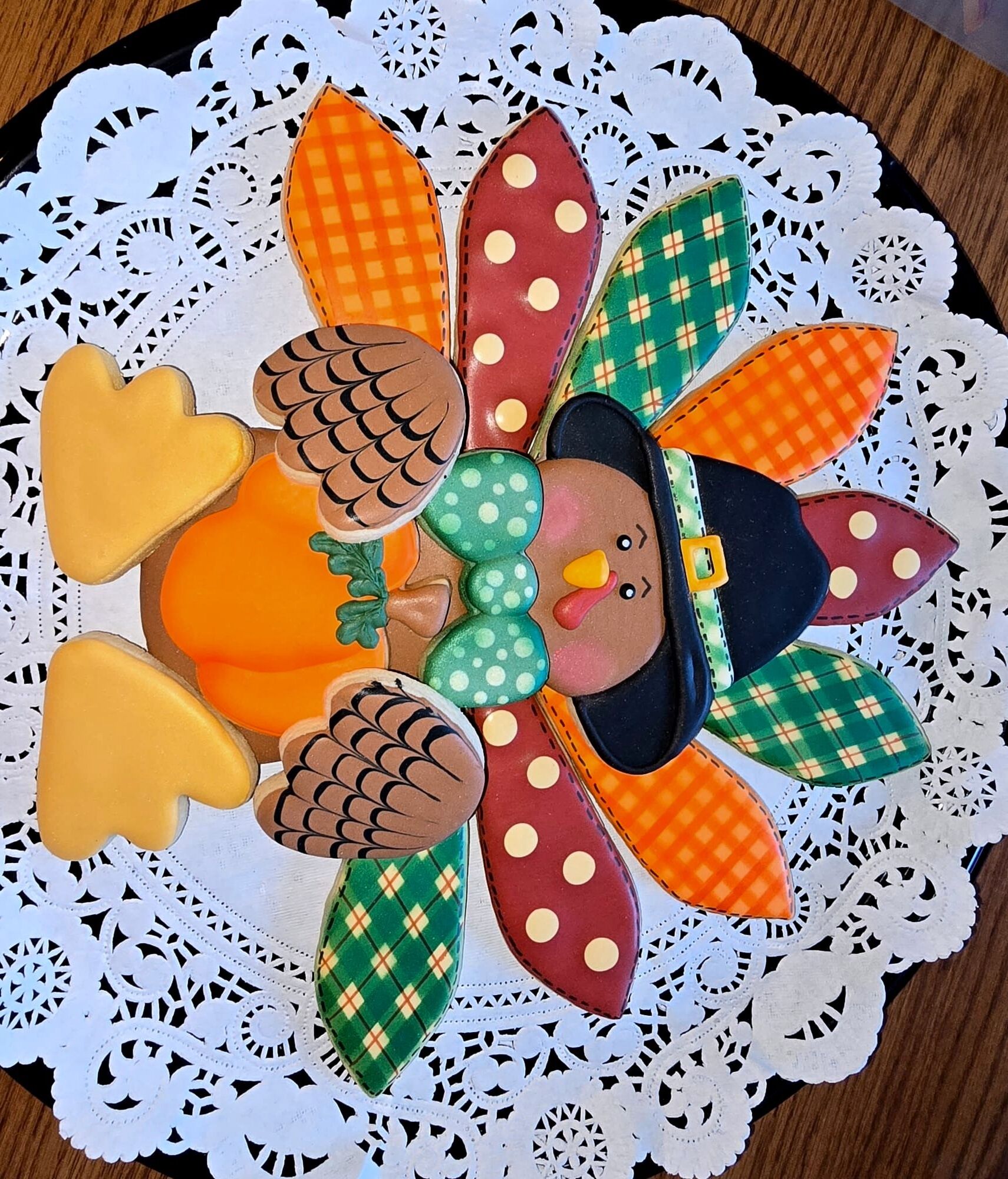 Thanksgiving turkey cookie platter.