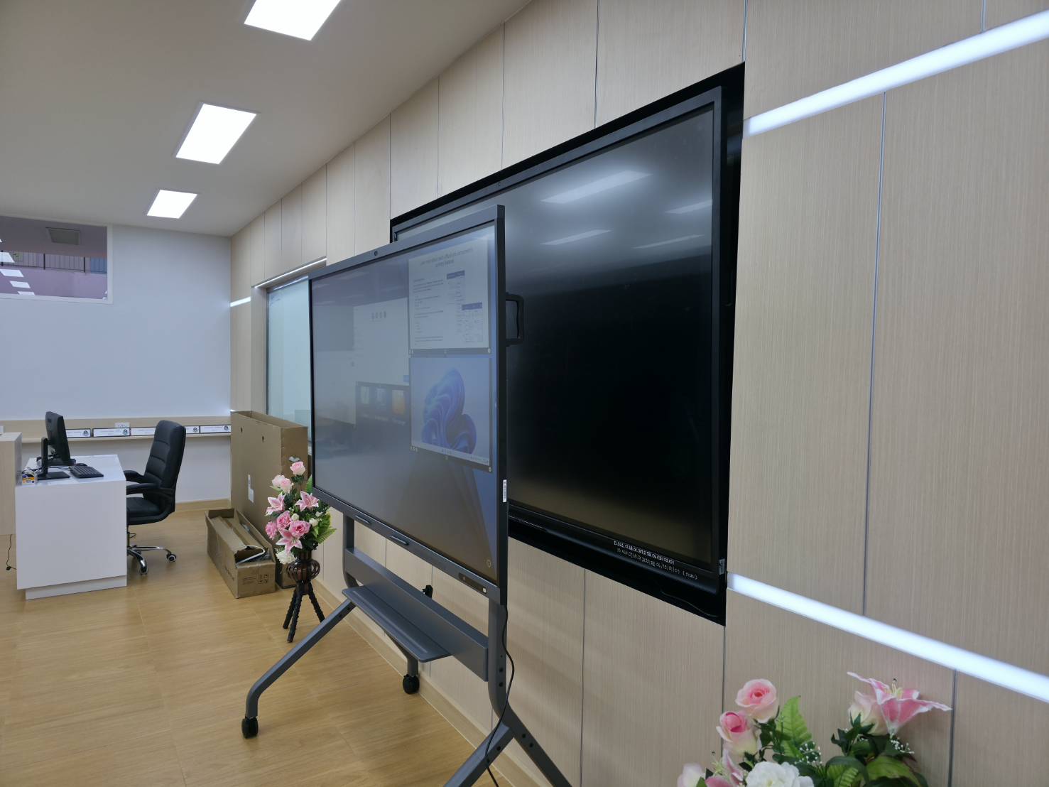 งานติดตั้งจอ คณะพยาบาลศาสตร์ ม.ราชภัฏชัยภูมิ