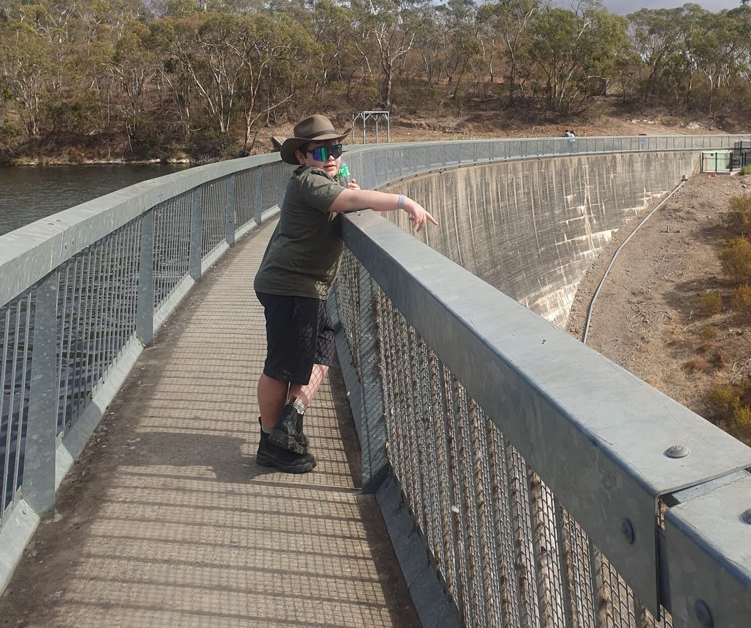 Checking out the Whispering Wall in Williamstown!