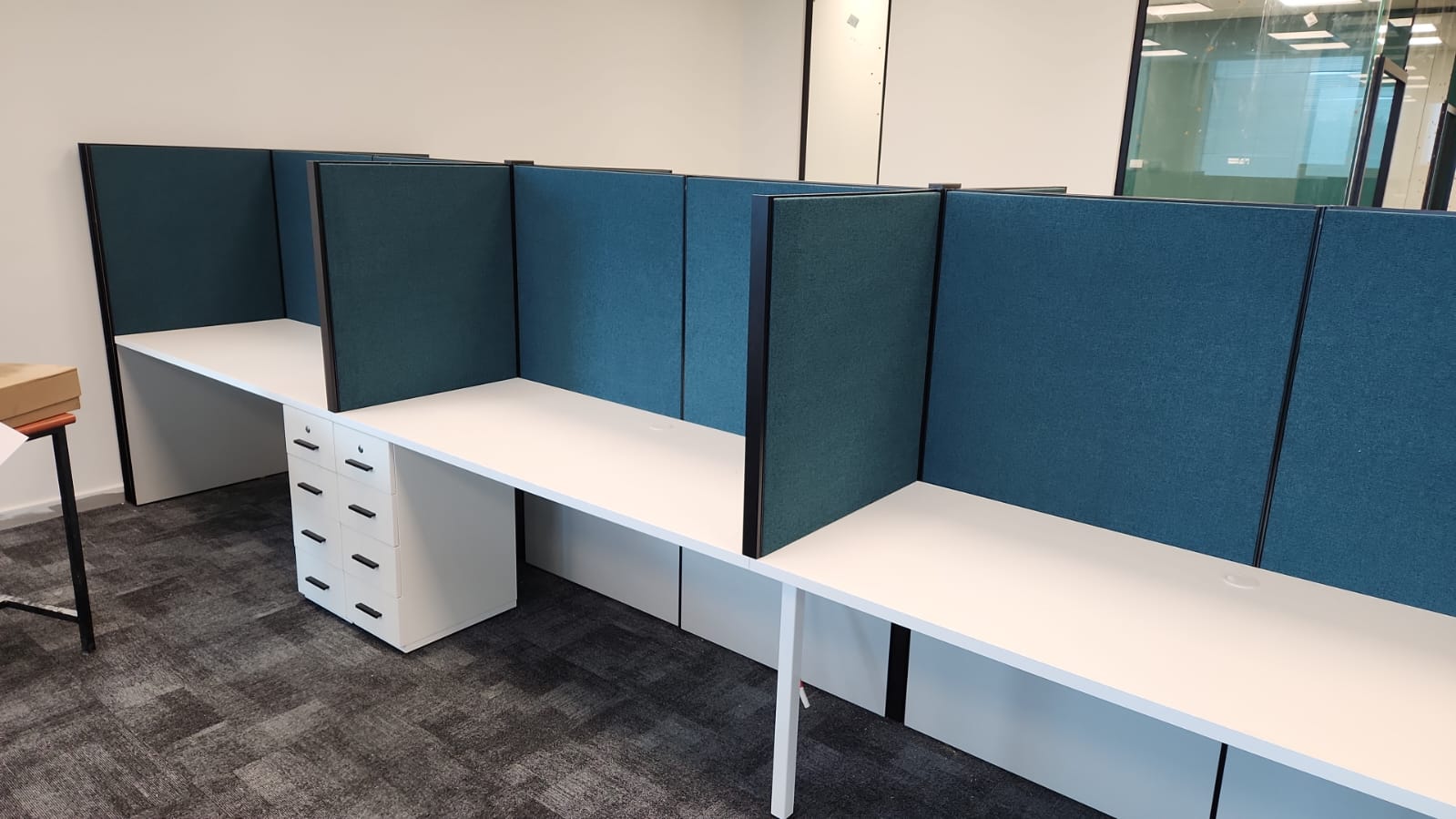 מחיצות אופן ספייס