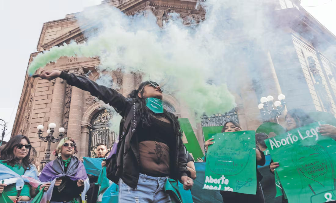 Morena pausa discusión sobre despenalización total del aborto en la CDMX ante falta de consenso