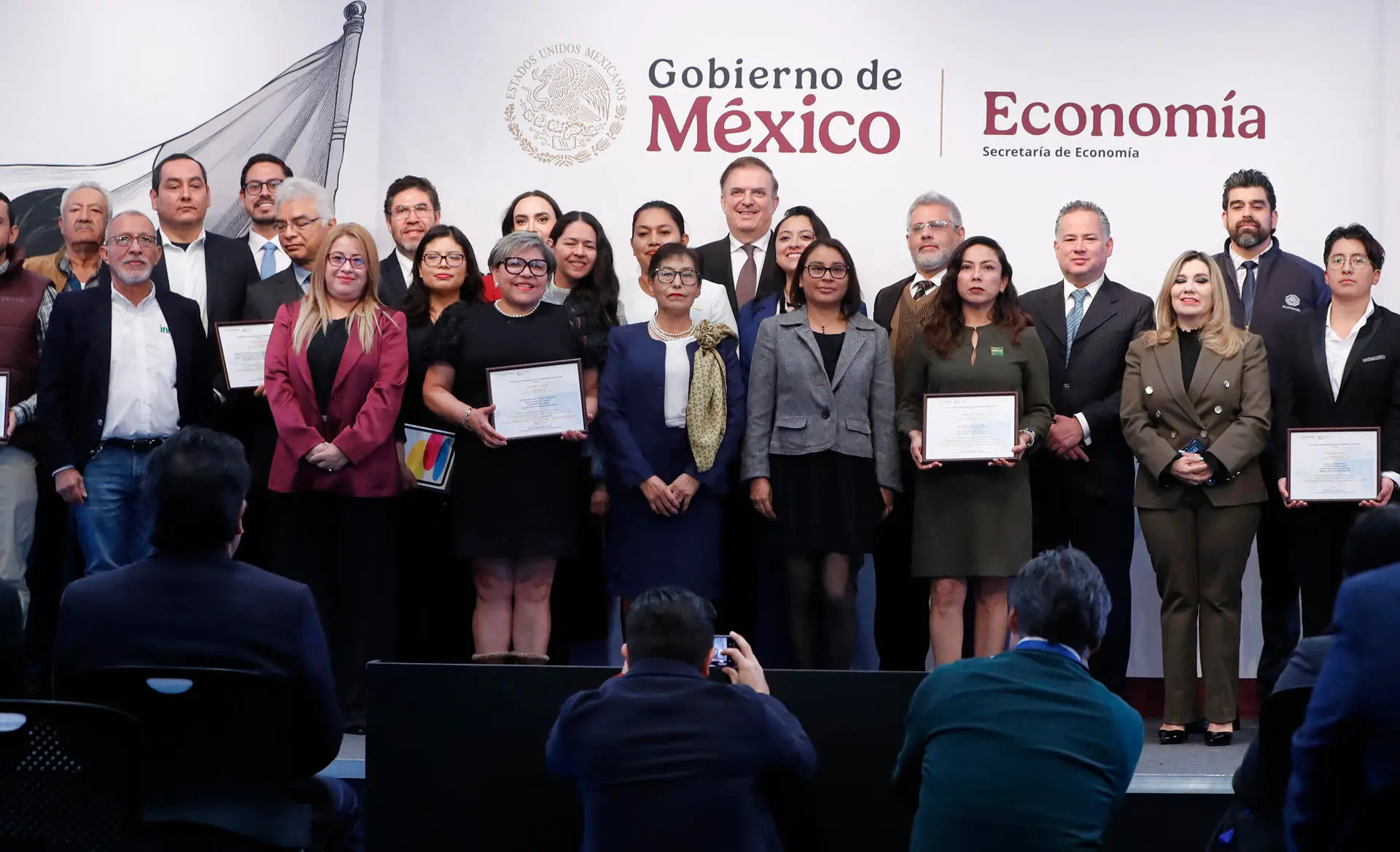 México lanza Consejo Consultivo para impulsar la innovación y las patentes