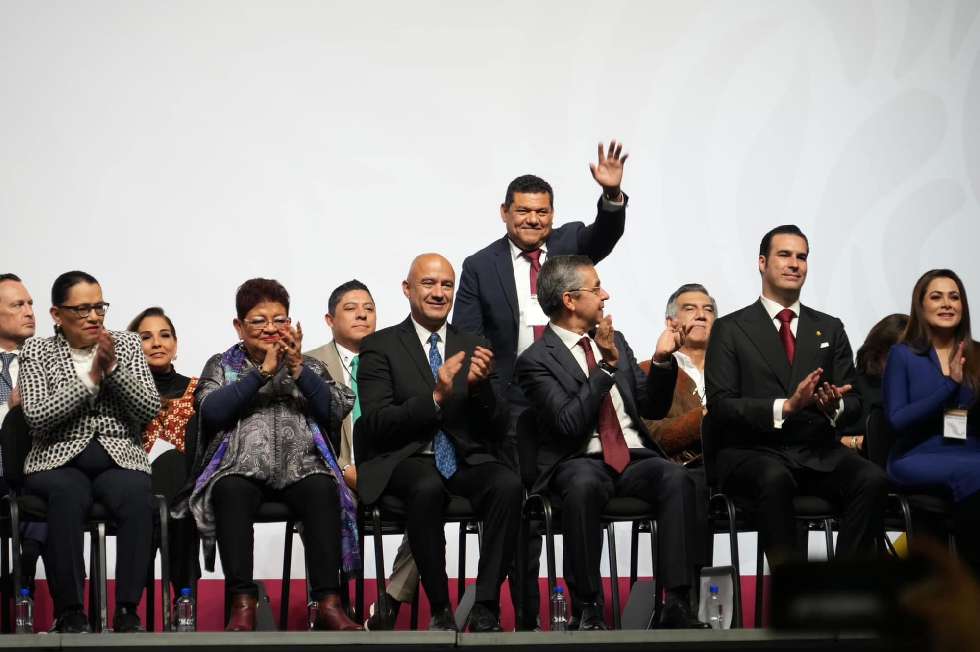 Asiste Javier May a Encuentro Nacional Municipal convocado por la Presidenta Claudia Sheinbaum