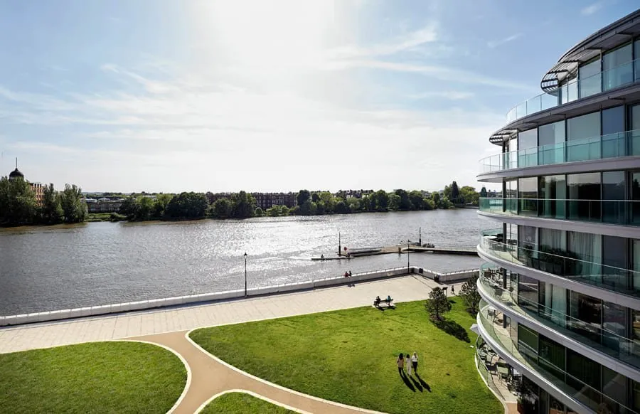 Fulham Reach, Riverside living at its finest