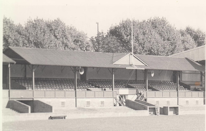 Od Racecourse Ground do New Meadow czyli stadiony Shrewsbury Town