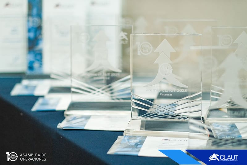 Nuestros lideres son reconocidos en la décima edición del Premio CLAUT por su proyecto en sustentabilidad