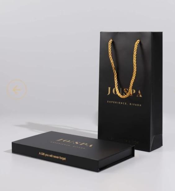 علب + أكياس بنفس التصميم الرائع
