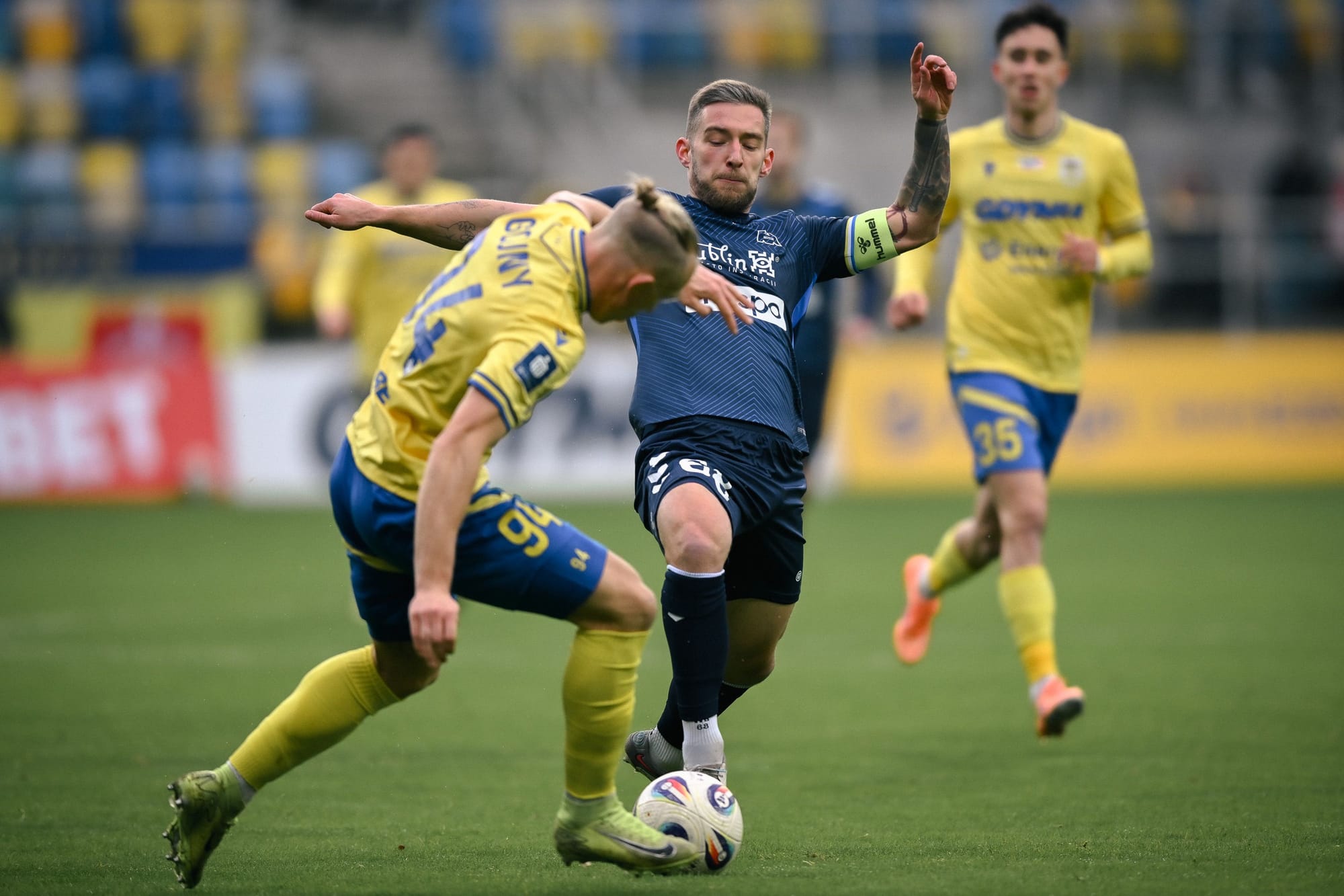 Mizerna gra Motoru i porażka 0:1. Mikołajkowe trzy punkty zostają w Gdyni.