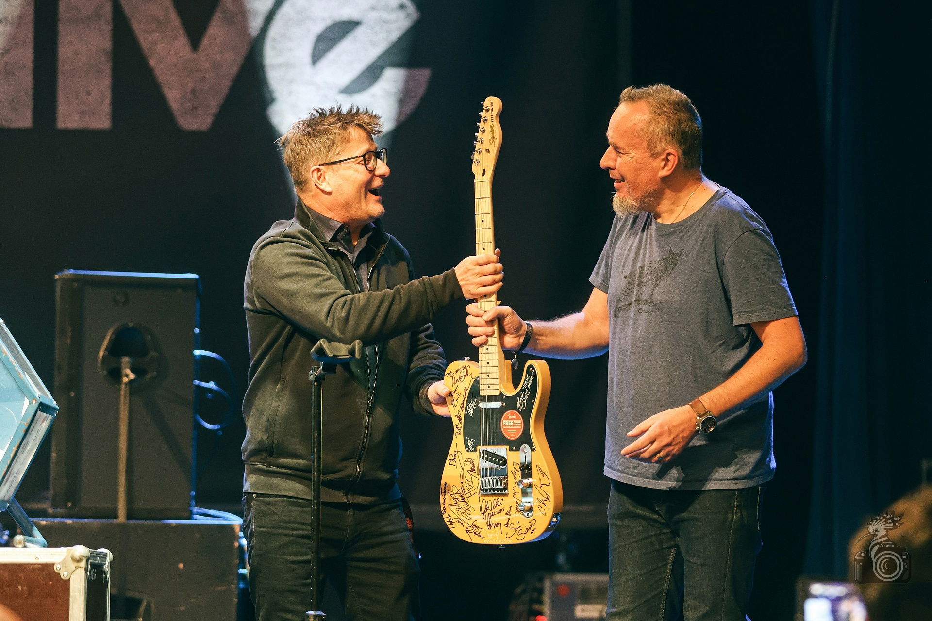 Tombola o podepsanou kytaru