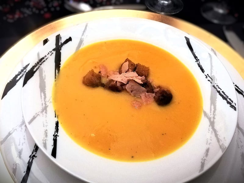 Soupe de courge butternut au foie gras