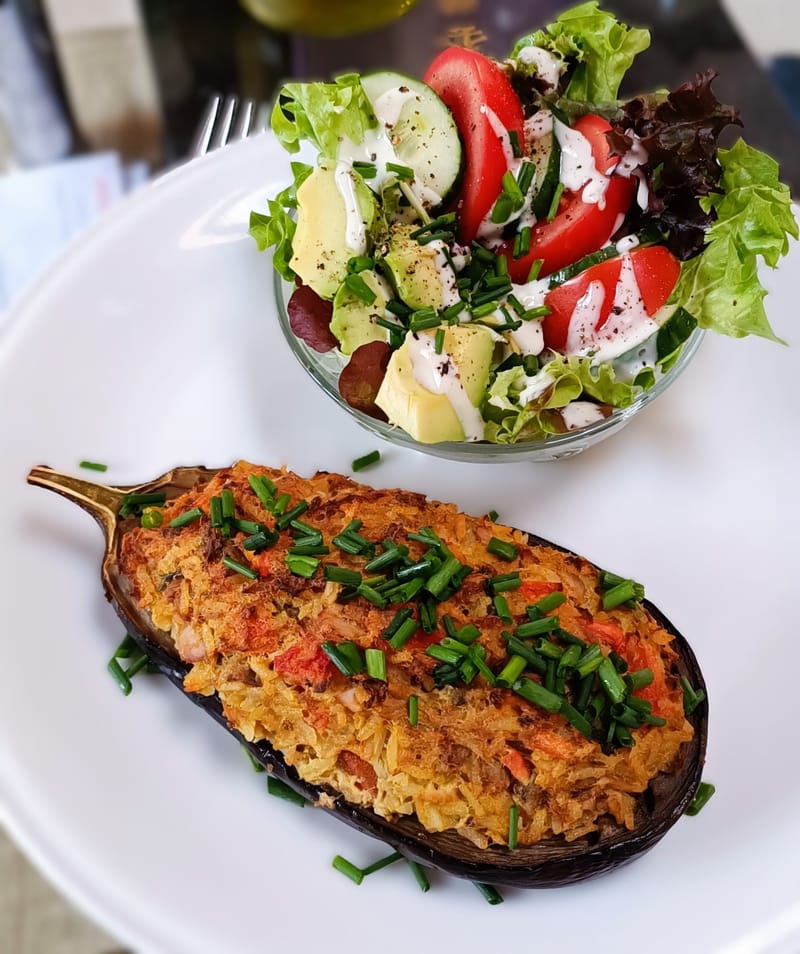 Aubergines farcies au riz et au thon