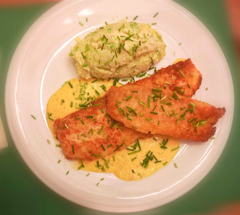 Dos d’églefin croustillant, purée de chou vert-ricotta et sauce au citron