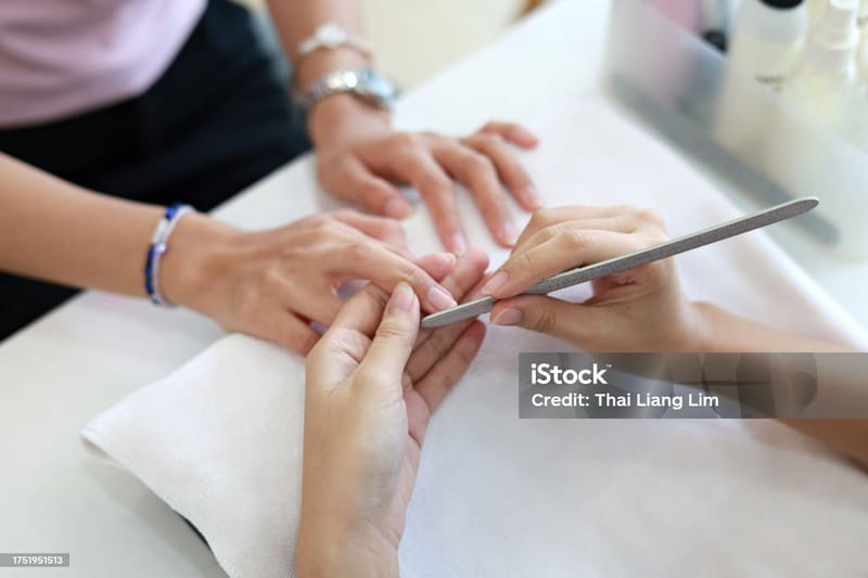 Műköröm/géllak végleges eltávolítása