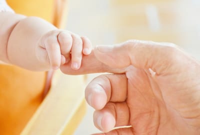 השפעת NLP על חיזוק הקשר בין הורים לילדים