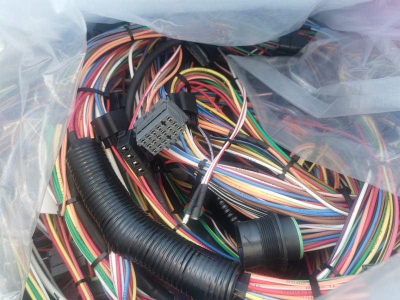 Custom Wire Harnesses for Engineering Machinery & Vehicles