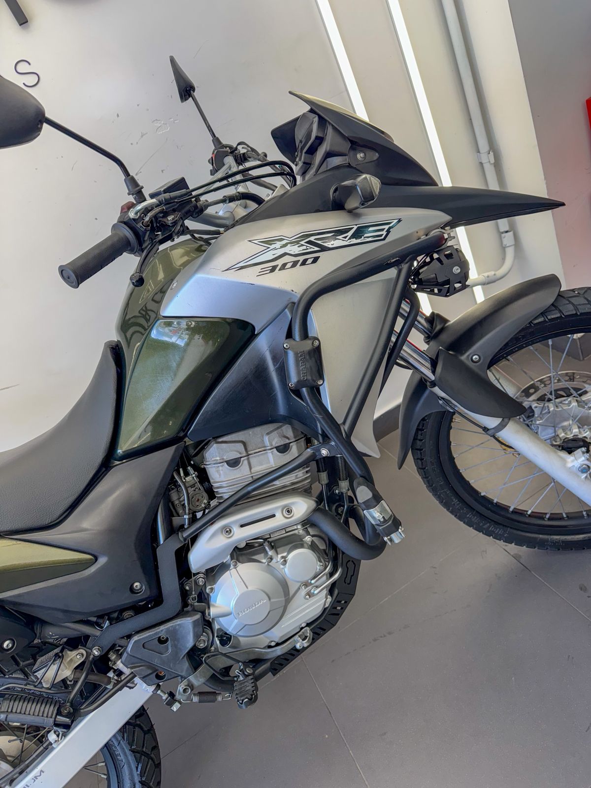 XRE 300 FLEXONE 2018