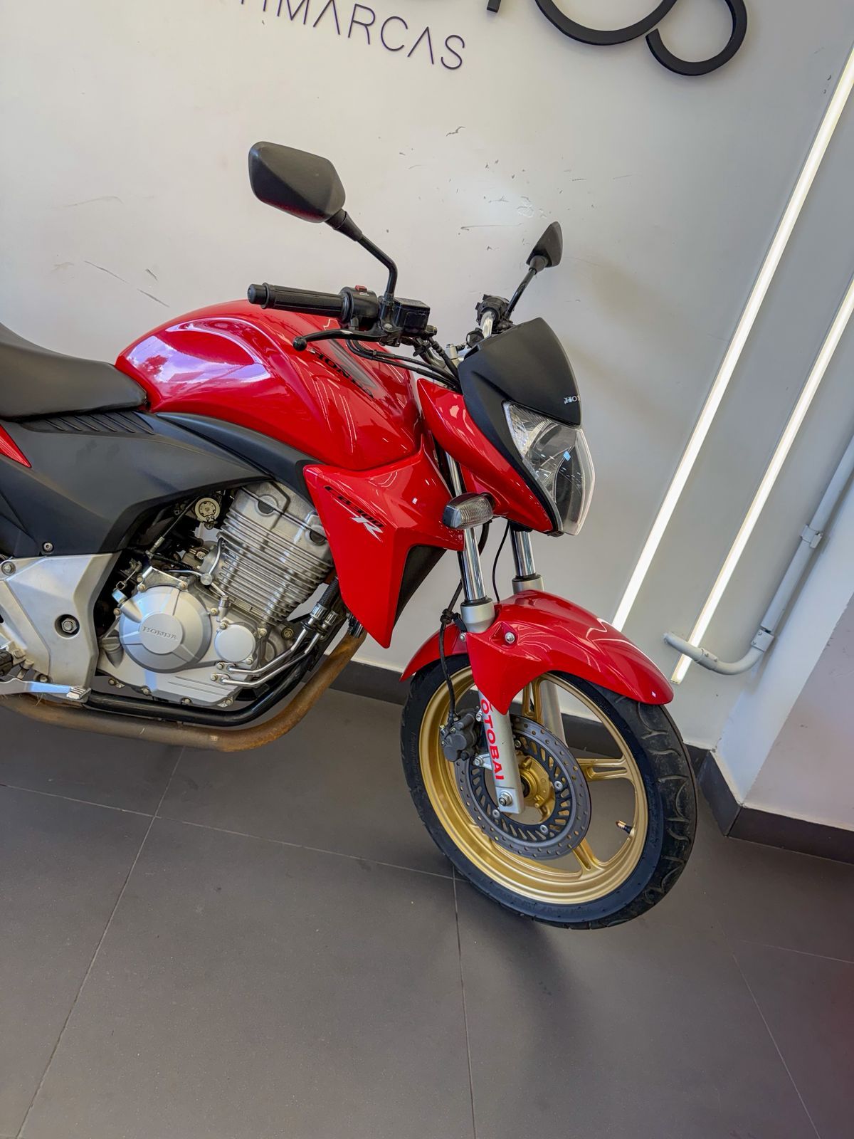 CB 300R 2015 