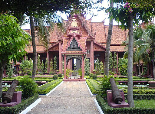 Le Musée National du Cambodge – Trésor culturel au cœur de Phnom Penh