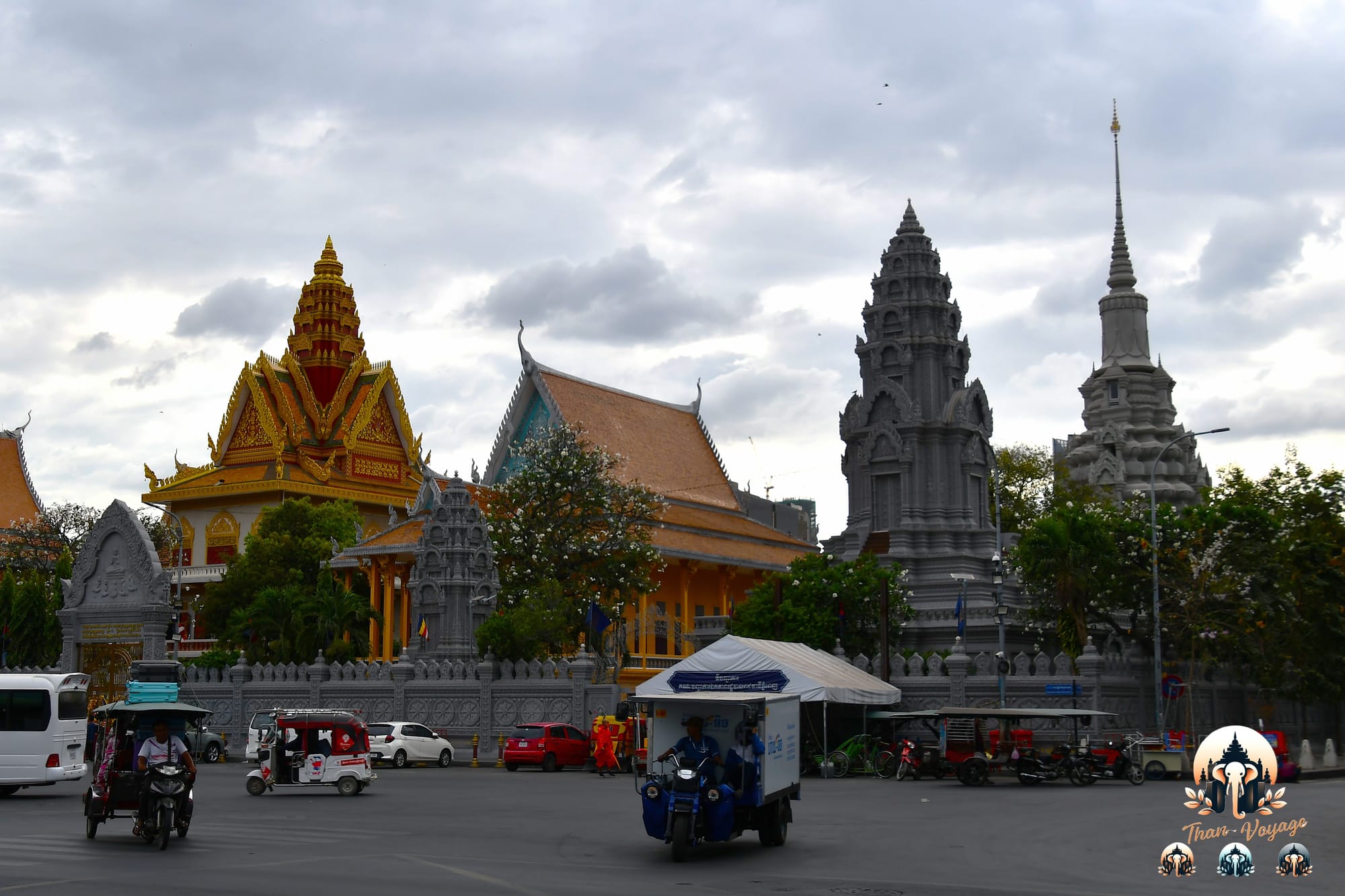 Wat Ounalom à Phnom Penh : une courte visite spirituelle près du Palais Royal