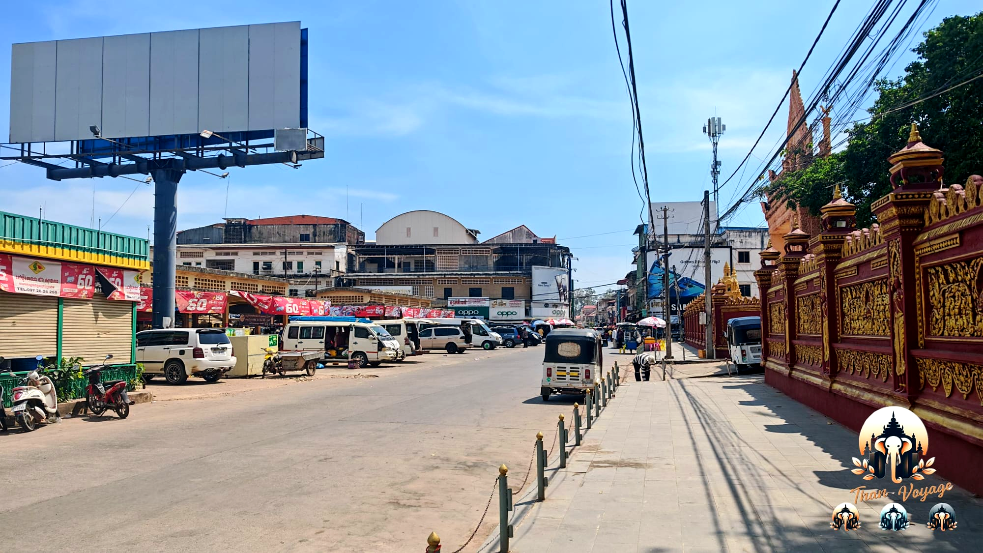 Rue du centre-ville de Kratie près du marché