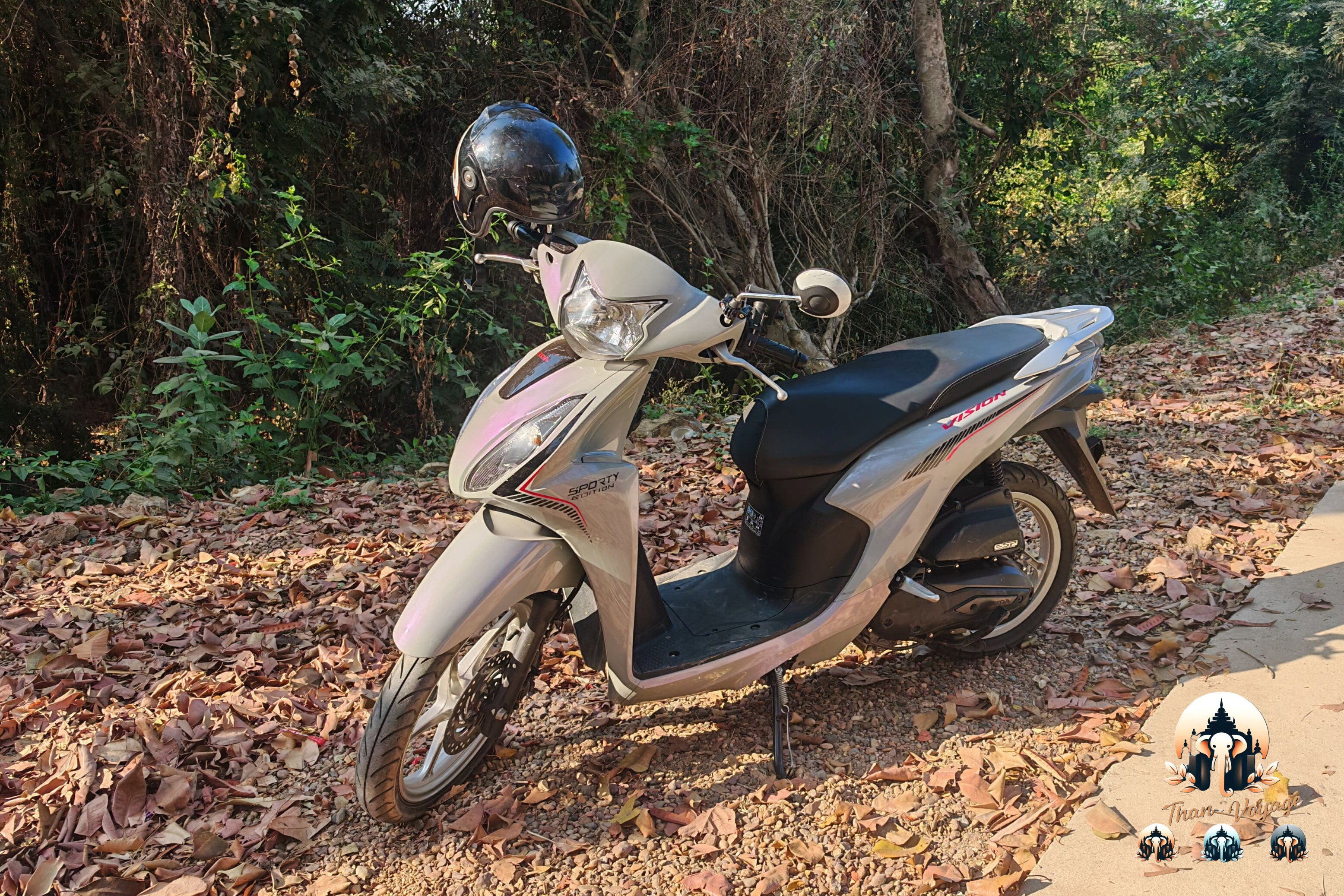 Scooter loué pour explorer les environs de Kratie
