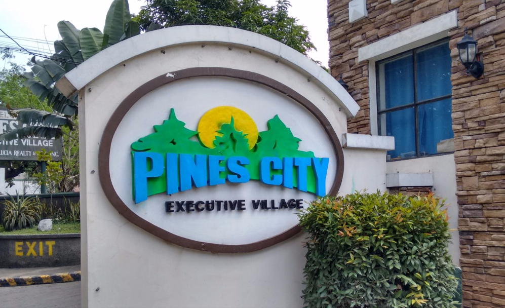 Pines City Executive Village