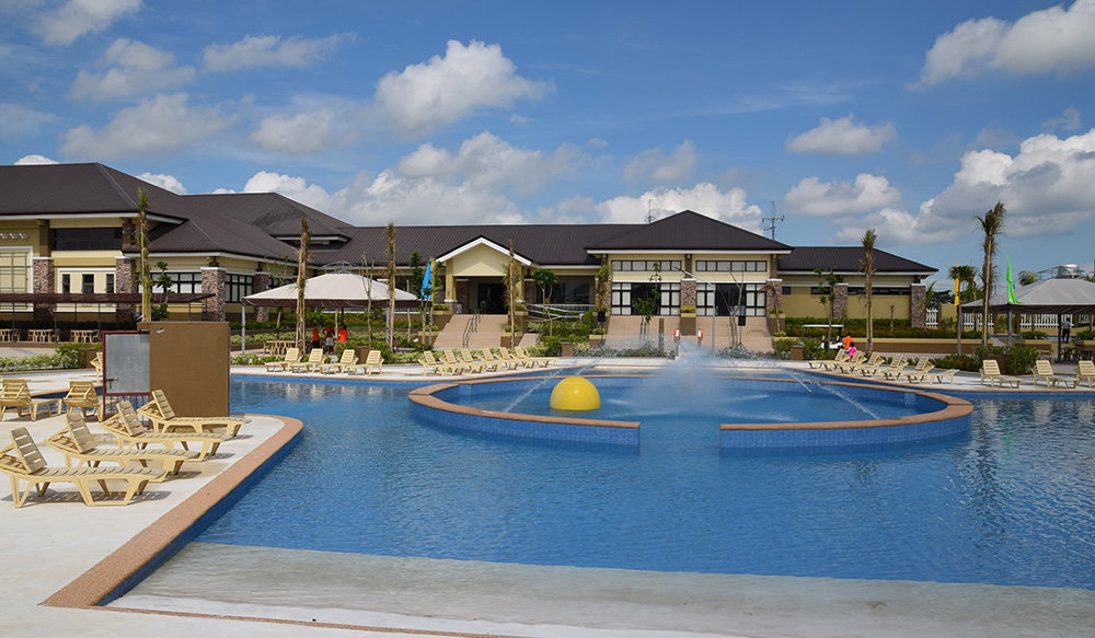 Saddle & Club Residential & Commercial Estate is located, des