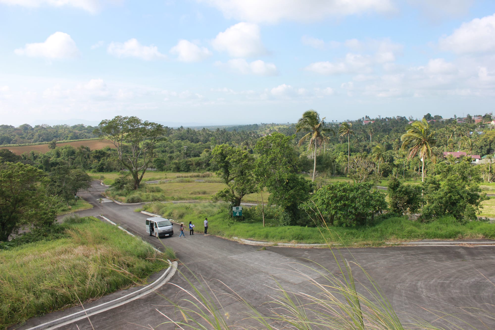 LUXURRE RESIDENCES - TAGAYTAY