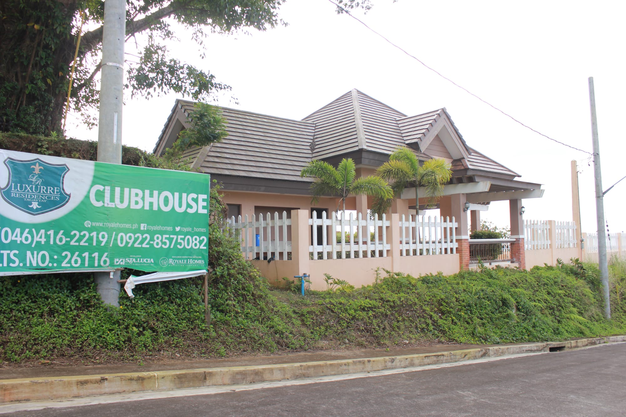 LUXURRE RESIDENCES - TAGAYTAY