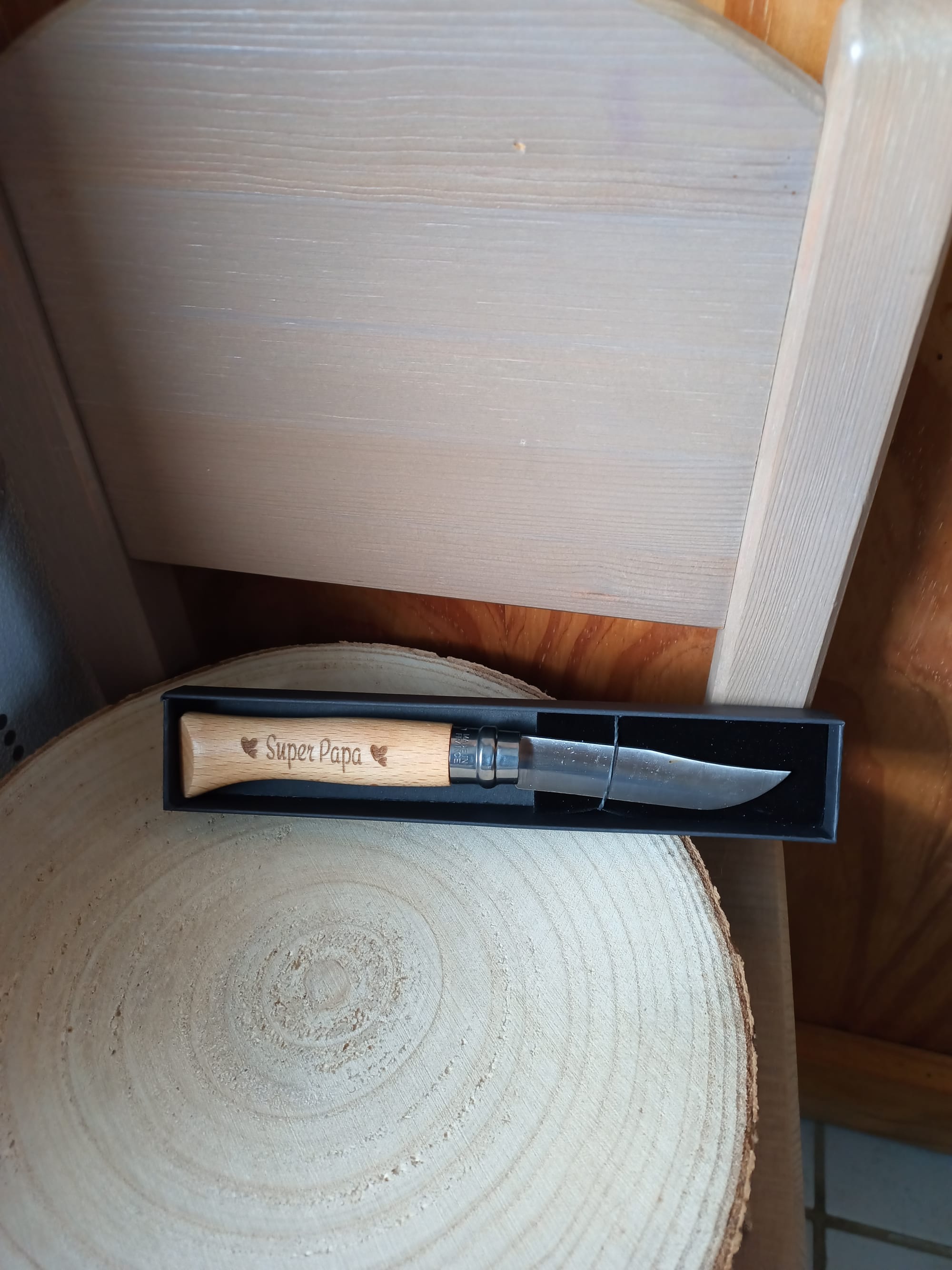 Couteau opinel N°8 personnalisé