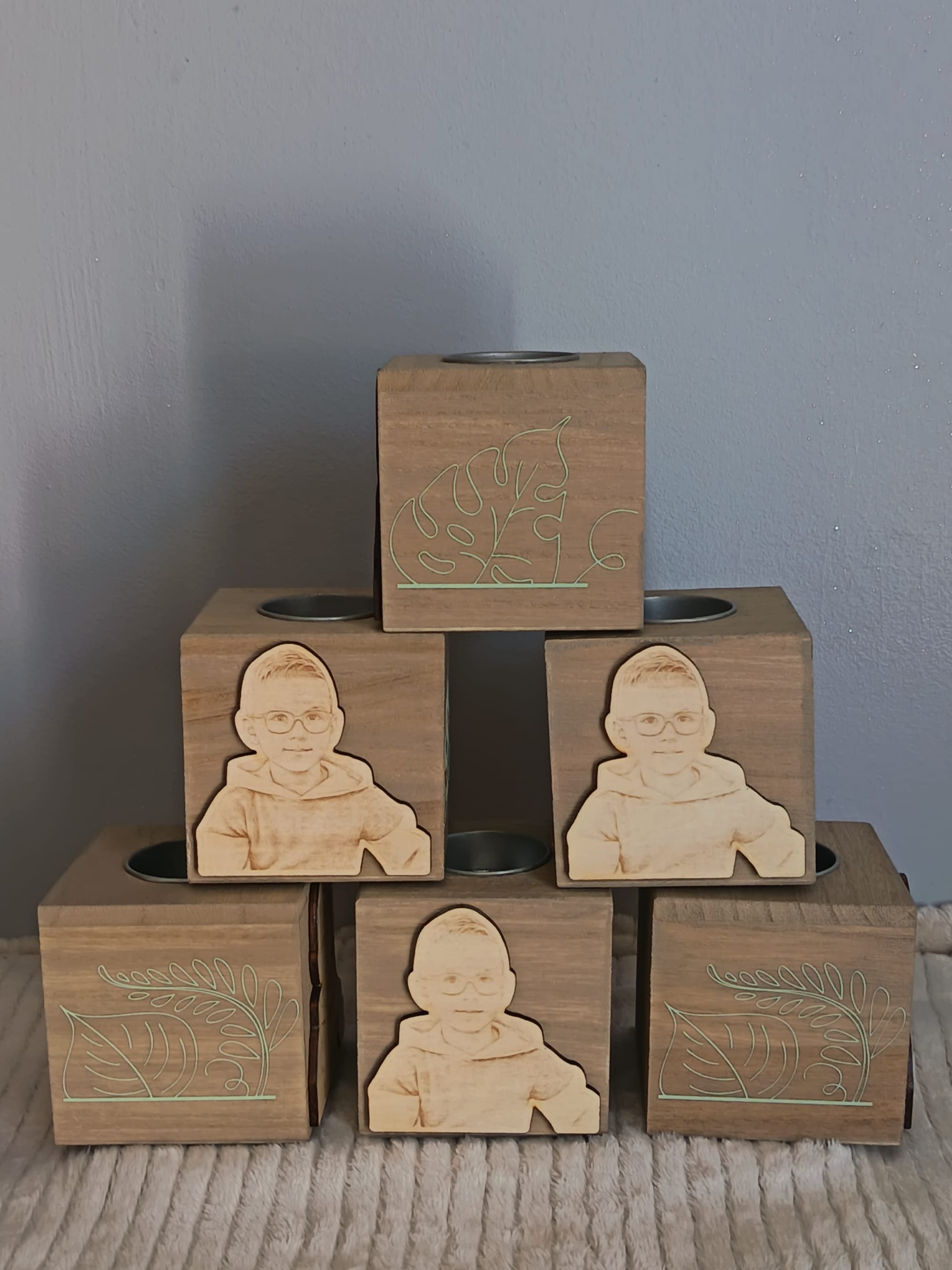 Cube bougeoir personnalisé en bois