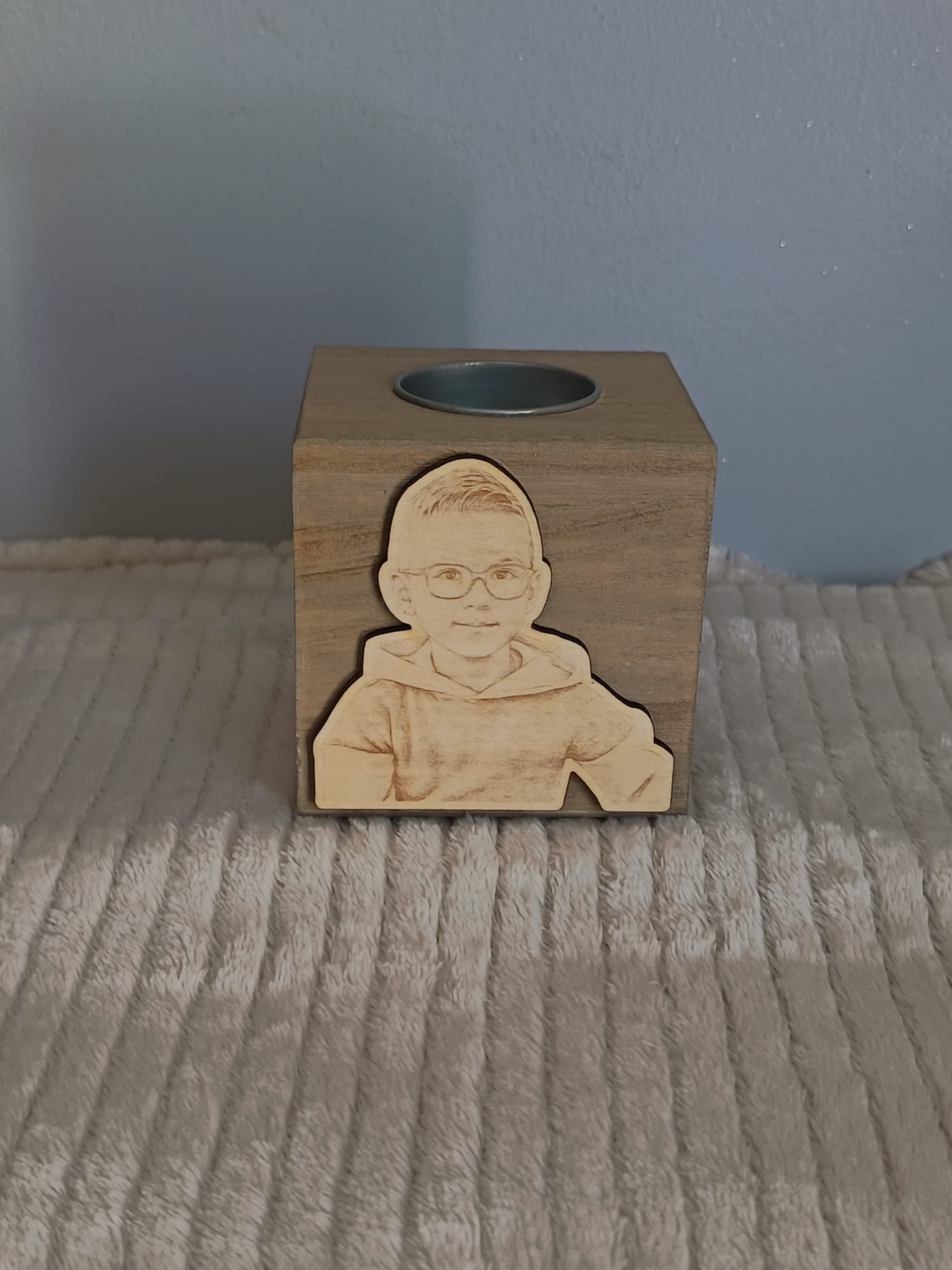 Cube bougeoir personnalisé en bois
