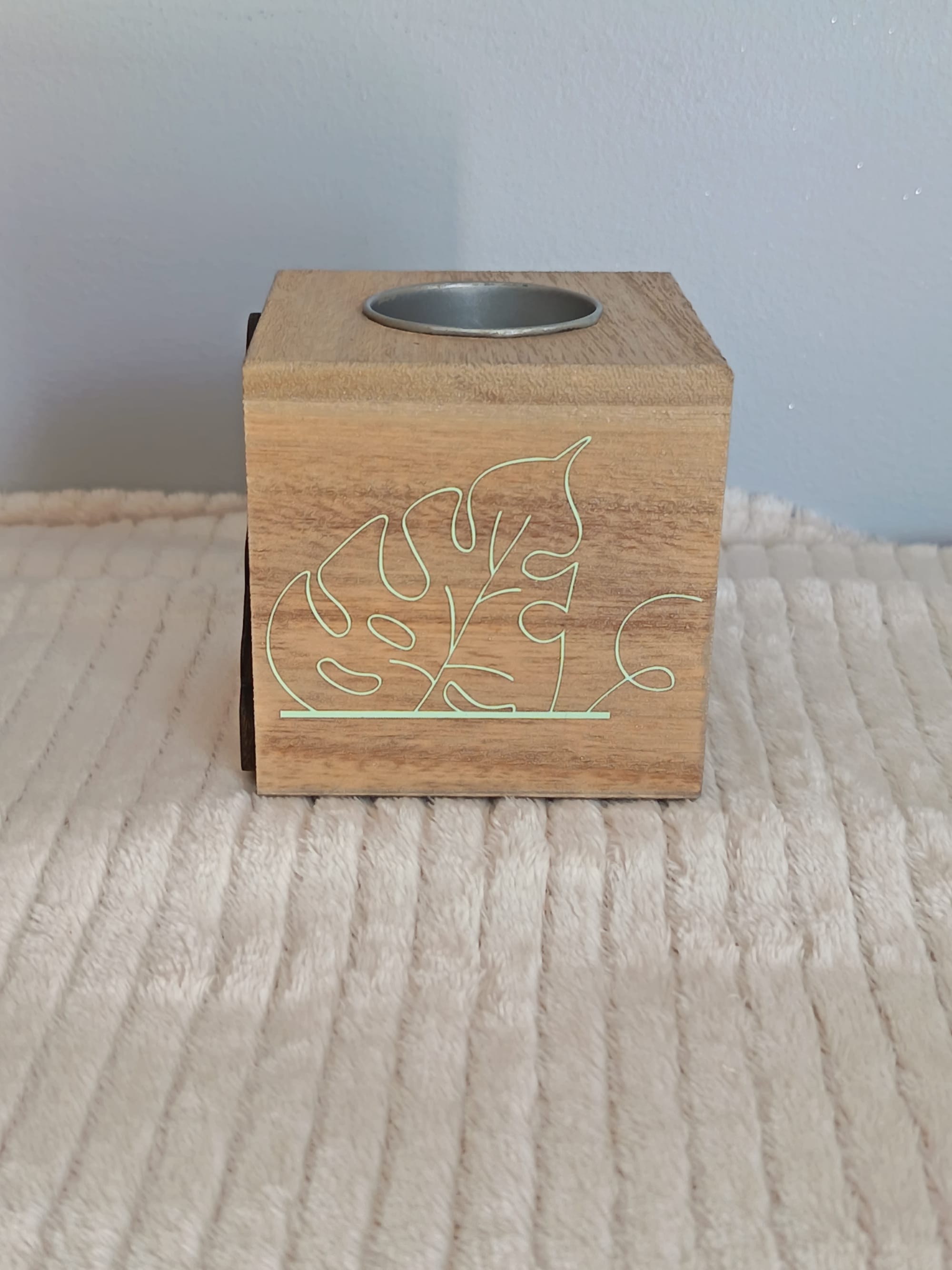 Cube bougeoir personnalisé en bois