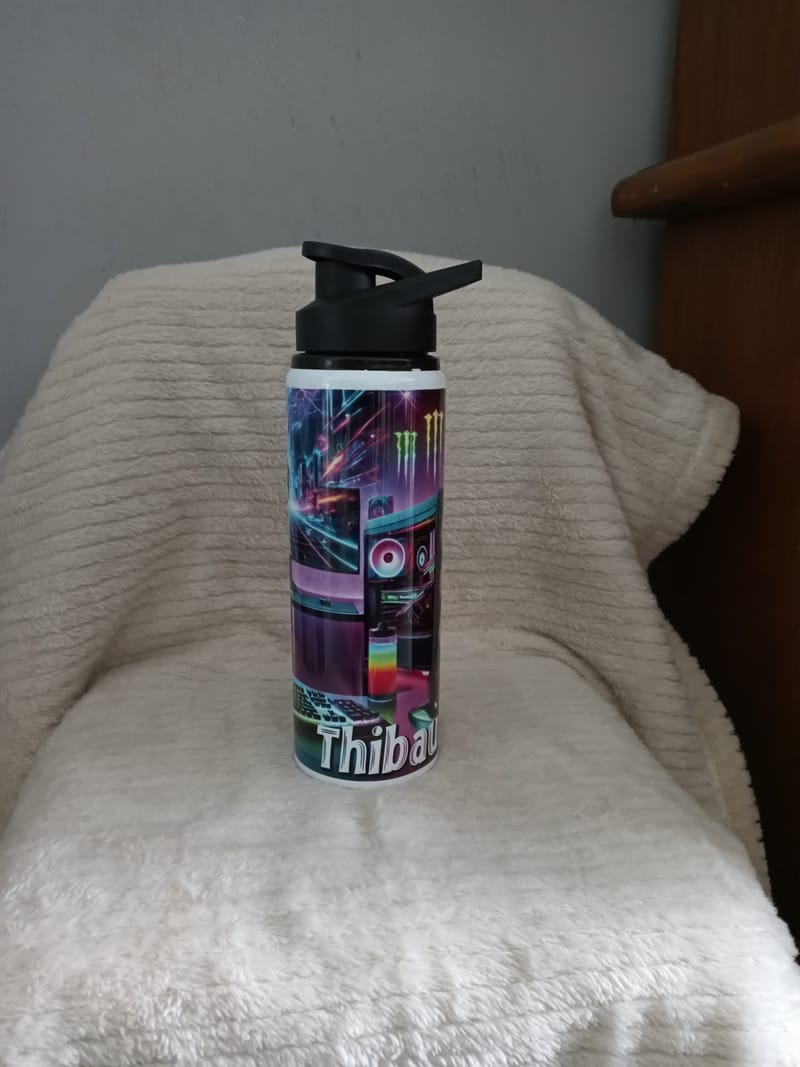 Gourde personnalisé avec motif et prénom de votre choix