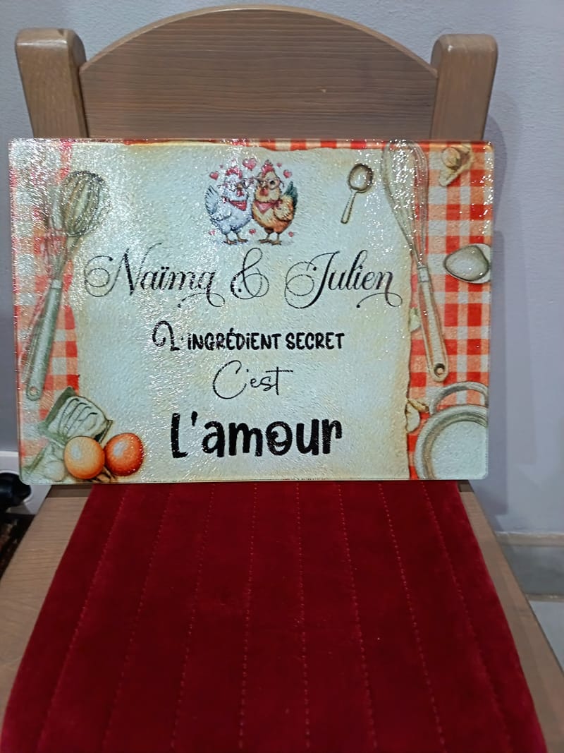 Planche à découper en verre personnalisée