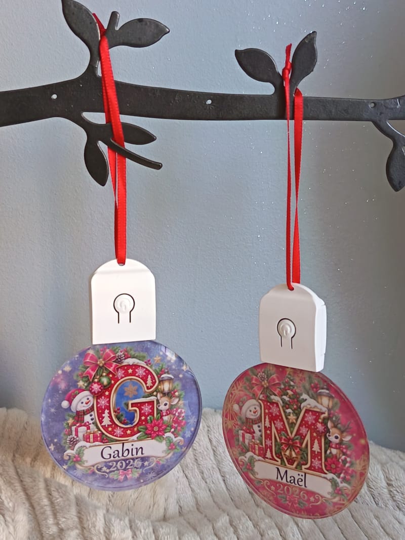  Illuminez votre sapin avec une décoration unique et personnalisée ! 