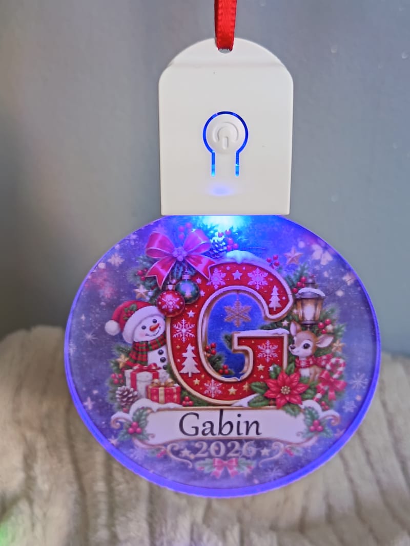  Illuminez votre sapin avec une décoration unique et personnalisée ! 