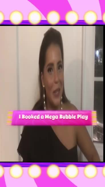 Led by a fun, energetic performer, our show is designed to captivate children of all ages with visual wonders and hands-on fun. We create a joyful atmosphere where kids can play, explore, and be amazed — all while you sit back and enjoy the smiles.