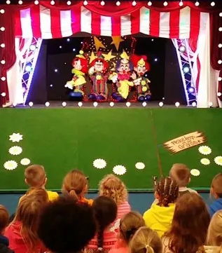 Children party entertainers presenting an interactive daycare puppet show for young children as part of professional children entertainment in Toronto