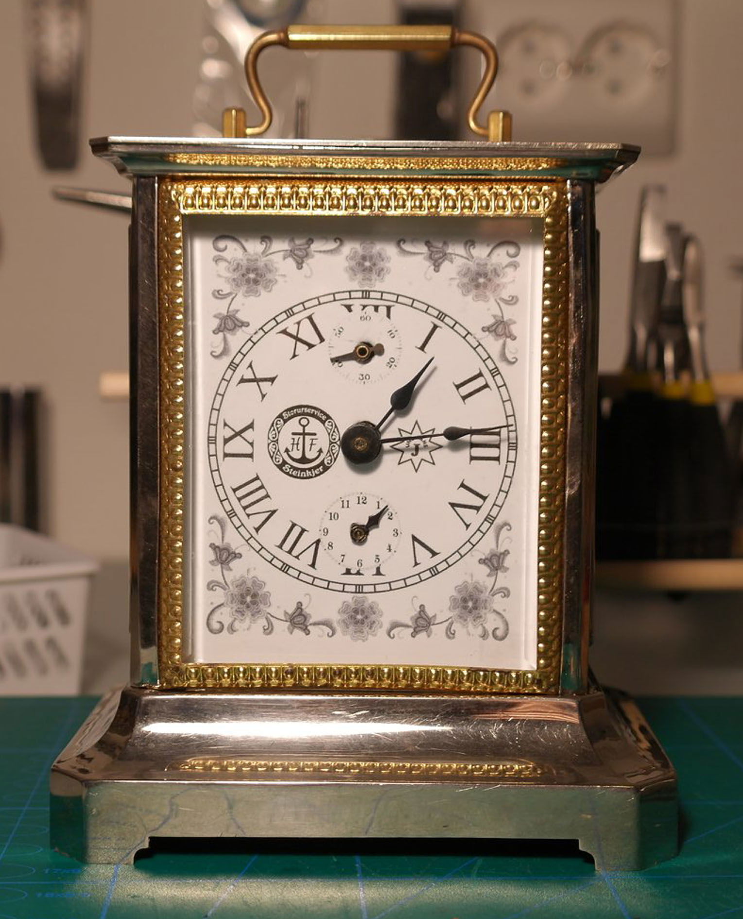 Bæreur eller vekkeklokke