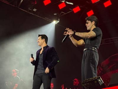 Hugo & Guilherme desfilam pelos hits no Franca Rodeo Music; show tem pedido de casamento