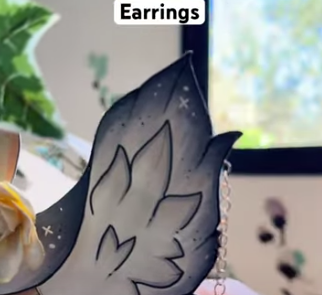 Here are some dragon puppet features to try.