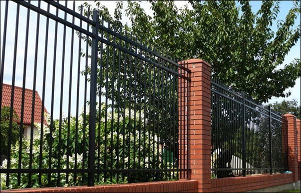 Powder Coated Galv. Steel Palisade Fence