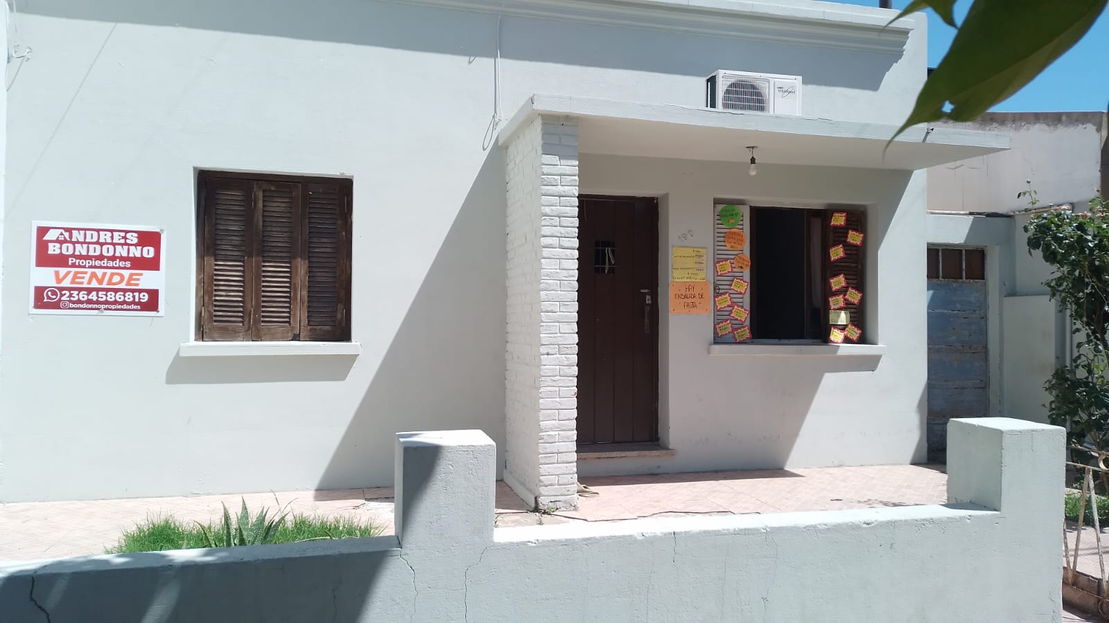 CASA en calle República Libanesa 192- Junín