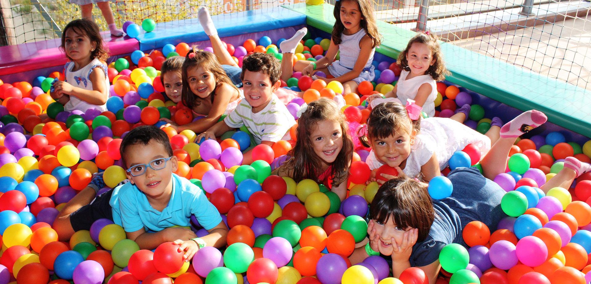 ESPACE DE JEUX POUR ENFANT