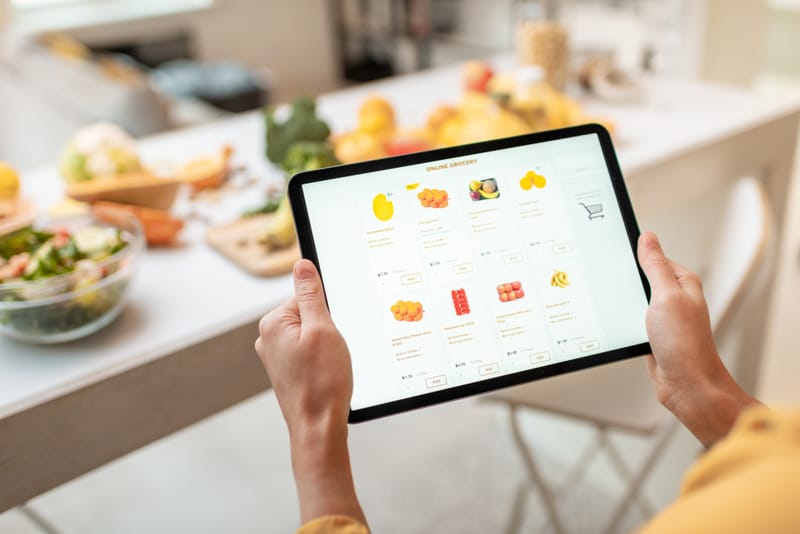 Sociological Analysis of Customer Sentiment in Online Food Delivery Platform
